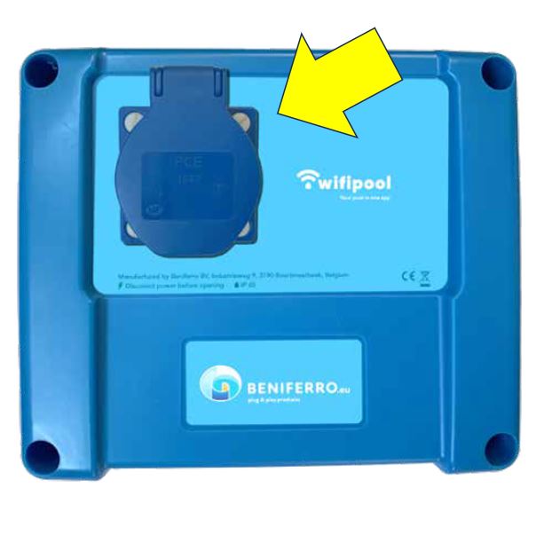 Ekstra stik på CONNECT PRO måle- og kontrolboks  (maks. 4 stik) til kontrol af UV-lampe, belysning, doseringspumpe, saltelektrolyse ...